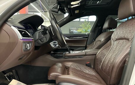 BMW 7 серия, 2019 год, 8 100 000 рублей, 10 фотография