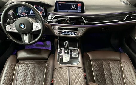 BMW 7 серия, 2019 год, 8 100 000 рублей, 18 фотография
