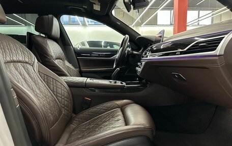 BMW 7 серия, 2019 год, 8 100 000 рублей, 23 фотография
