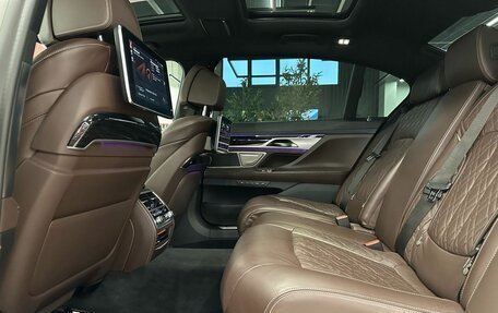 BMW 7 серия, 2019 год, 8 100 000 рублей, 27 фотография