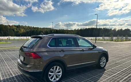 Volkswagen Tiguan II, 2019 год, 2 099 000 рублей, 3 фотография
