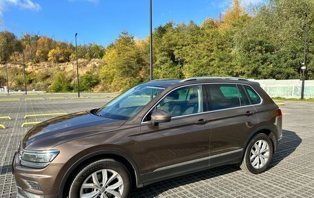 Volkswagen Tiguan II, 2019 год, 2 099 000 рублей, 6 фотография
