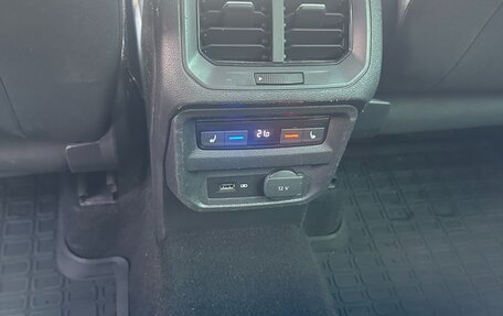 Volkswagen Tiguan II, 2019 год, 2 099 000 рублей, 8 фотография