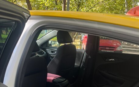 Chevrolet Malibu IX, 2021 год, 2 100 000 рублей, 11 фотография