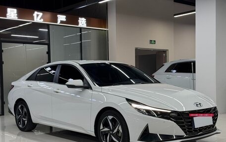 Hyundai Elantra, 2022 год, 1 400 000 рублей, 3 фотография