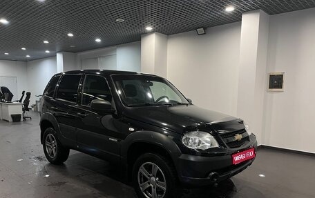 Chevrolet Niva I рестайлинг, 2018 год, 693 000 рублей, 1 фотография