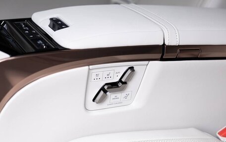 Lexus LM, 2024 год, 18 000 000 рублей, 30 фотография