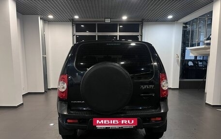 Chevrolet Niva I рестайлинг, 2018 год, 693 000 рублей, 4 фотография