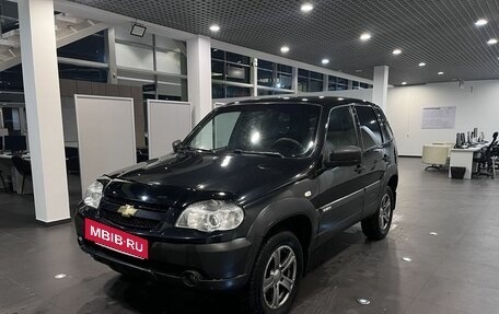 Chevrolet Niva I рестайлинг, 2018 год, 693 000 рублей, 7 фотография