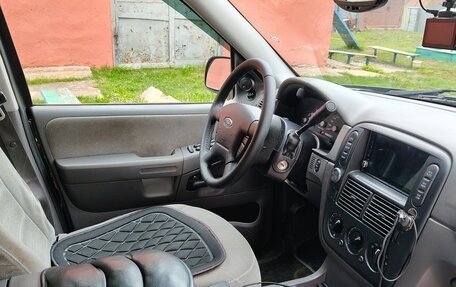 Ford Explorer III, 2005 год, 950 000 рублей, 4 фотография
