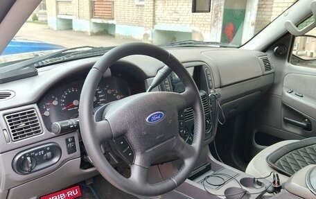 Ford Explorer III, 2005 год, 950 000 рублей, 3 фотография