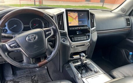 Toyota Land Cruiser 200, 2019 год, 3 250 000 рублей, 8 фотография