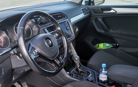 Volkswagen Tiguan II, 2019 год, 2 070 000 рублей, 10 фотография