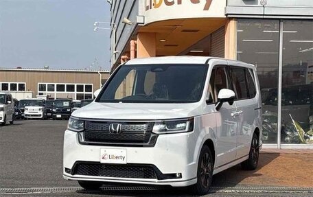 Honda Stepwgn, 2023 год, 2 350 089 рублей, 2 фотография