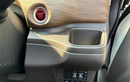 Honda Freed II, 2024 год, 1 490 004 рублей, 10 фотография