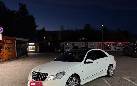 Mercedes-Benz E-Класс, 2011 год, 1 199 999 рублей, 2 фотография