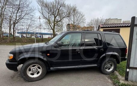 Ford Explorer III, 1998 год, 300 000 рублей, 2 фотография