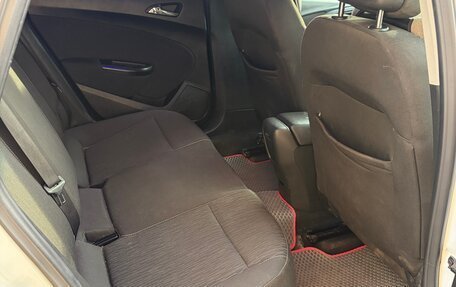 Opel Astra J, 2013 год, 730 000 рублей, 5 фотография