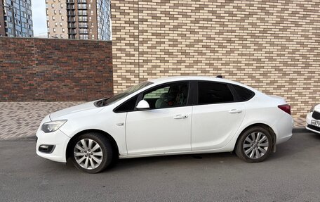 Opel Astra J, 2013 год, 730 000 рублей, 3 фотография