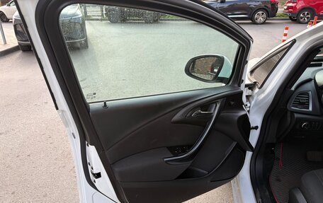 Opel Astra J, 2013 год, 730 000 рублей, 12 фотография
