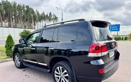 Toyota Land Cruiser 200, 2015 год, 4 370 000 рублей, 15 фотография