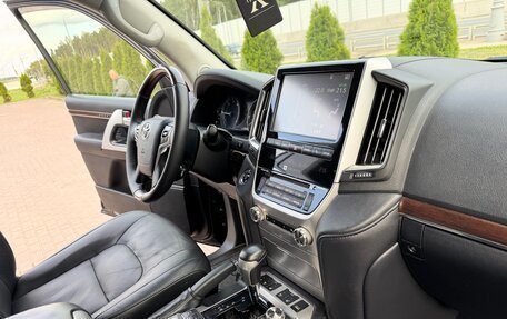 Toyota Land Cruiser 200, 2015 год, 4 370 000 рублей, 19 фотография