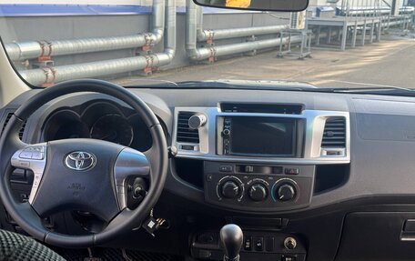 Toyota Hilux VII, 2014 год, 2 100 000 рублей, 5 фотография