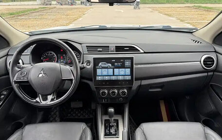 Mitsubishi ASX I рестайлинг, 2023 год, 1 750 000 рублей, 11 фотография