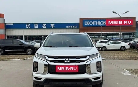 Mitsubishi ASX I рестайлинг, 2023 год, 1 750 000 рублей, 2 фотография
