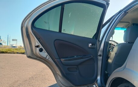Nissan Almera, 2004 год, 400 000 рублей, 11 фотография