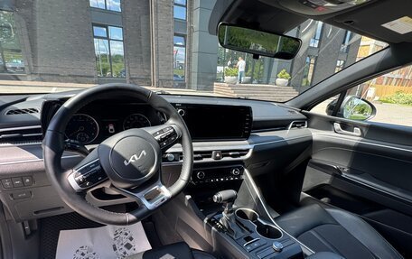 KIA K5, 2022 год, 2 400 000 рублей, 7 фотография