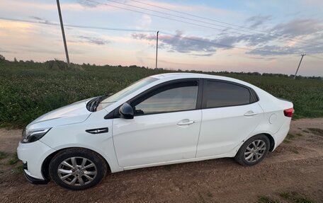 KIA Rio III рестайлинг, 2014 год, 720 000 рублей, 2 фотография