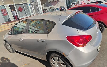 Opel Astra J, 2011 год, 470 000 рублей, 6 фотография