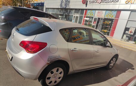 Opel Astra J, 2011 год, 470 000 рублей, 4 фотография
