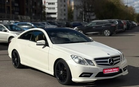 Mercedes-Benz E-Класс, 2010 год, 1 500 000 рублей, 1 фотография