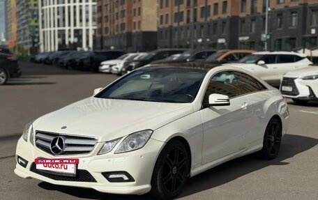 Mercedes-Benz E-Класс, 2010 год, 1 500 000 рублей, 3 фотография