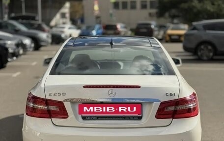 Mercedes-Benz E-Класс, 2010 год, 1 500 000 рублей, 6 фотография