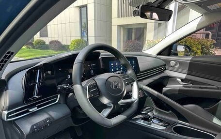 Hyundai Elantra, 2023 год, 1 220 000 рублей, 12 фотография