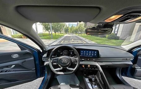 Hyundai Elantra, 2023 год, 1 220 000 рублей, 21 фотография