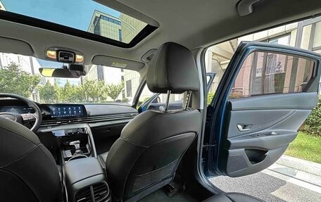 Hyundai Elantra, 2023 год, 1 220 000 рублей, 23 фотография