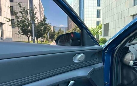 Hyundai Elantra, 2023 год, 1 220 000 рублей, 27 фотография