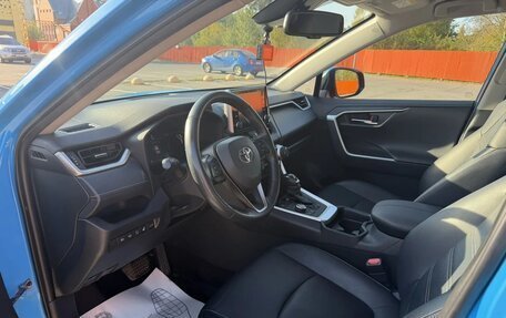 Toyota RAV4, 2021 год, 3 100 000 рублей, 7 фотография