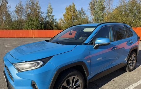 Toyota RAV4, 2021 год, 3 100 000 рублей, 12 фотография
