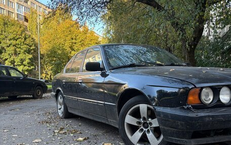BMW 5 серия, 1992 год, 220 000 рублей, 1 фотография