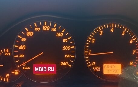 Toyota Avensis III рестайлинг, 2004 год, 550 000 рублей, 4 фотография