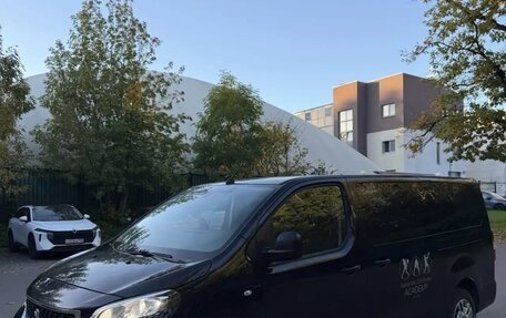 Peugeot Traveller I, 2019 год, 2 298 000 рублей, 7 фотография