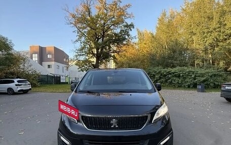 Peugeot Traveller I, 2019 год, 2 298 000 рублей, 10 фотография