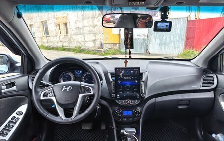 Hyundai Solaris II рестайлинг, 2013 год, 1 050 000 рублей, 5 фотография