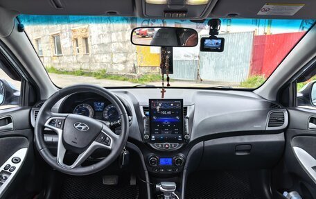 Hyundai Solaris II рестайлинг, 2013 год, 1 050 000 рублей, 6 фотография
