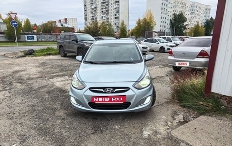 Hyundai Solaris II рестайлинг, 2013 год, 1 050 000 рублей, 3 фотография